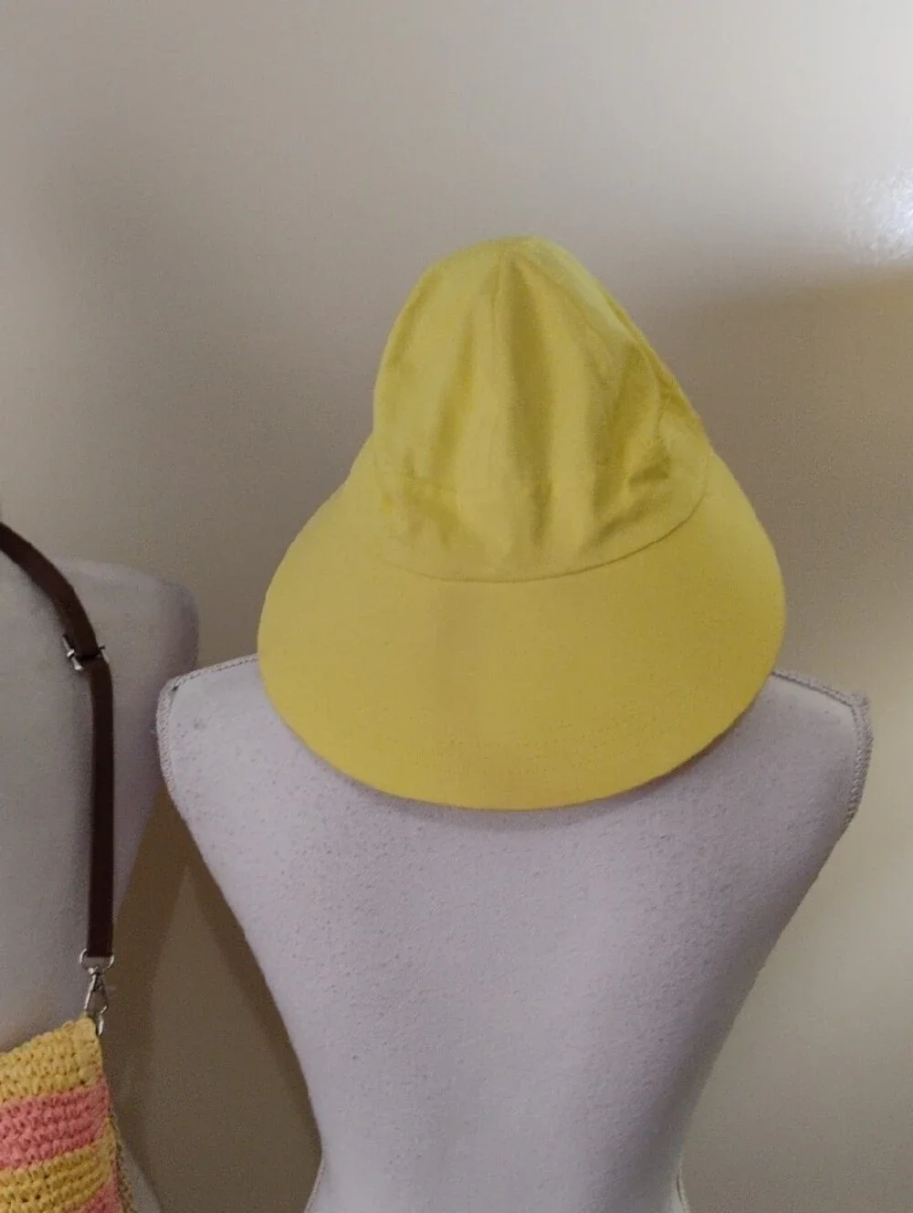 Summer Accessories - Picture 4 of 10